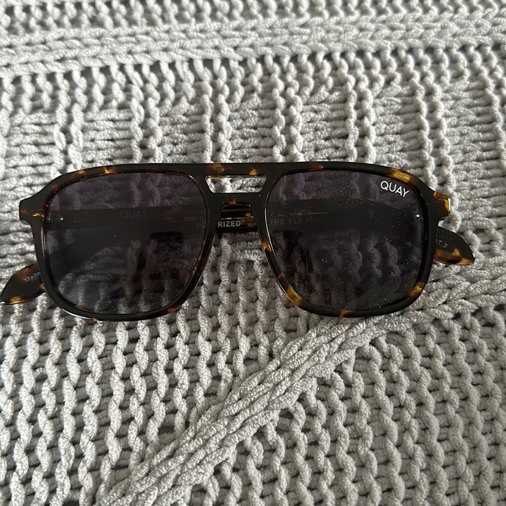 Quay on the fly sunglasses